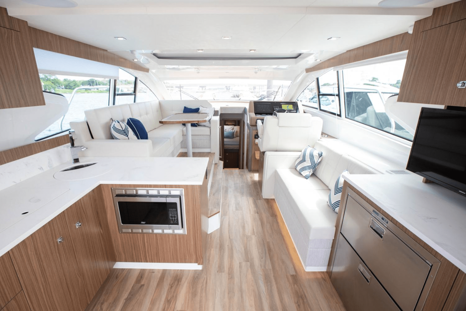 2025 Cruisers Yachts 46 Cantius Image Thumbnail #42