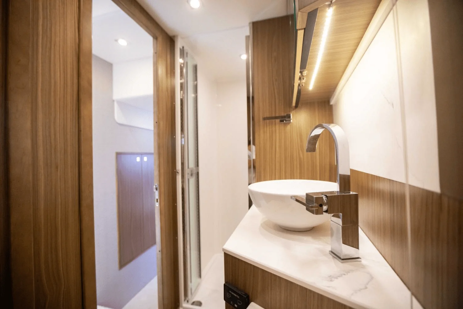 2025 Cruisers Yachts 46 Cantius Image Thumbnail #98