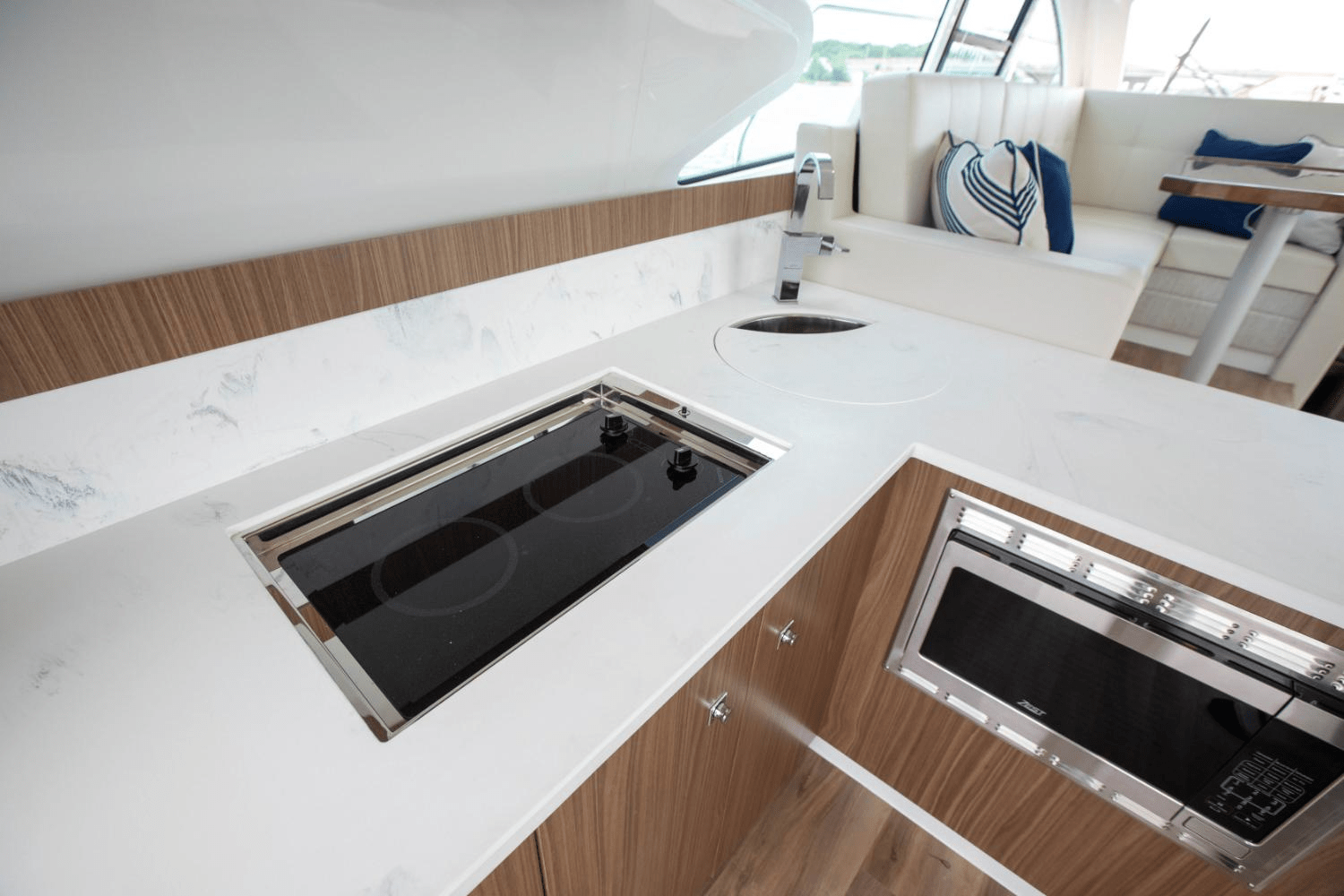 2025 Cruisers Yachts 46 Cantius Image Thumbnail #46