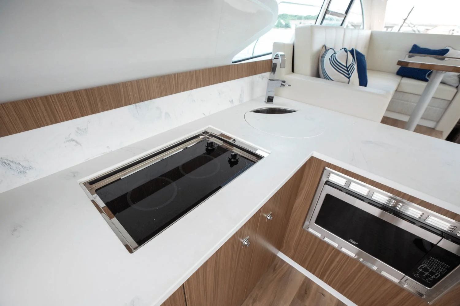 2025 Cruisers Yachts 46 Cantius Image Thumbnail #46