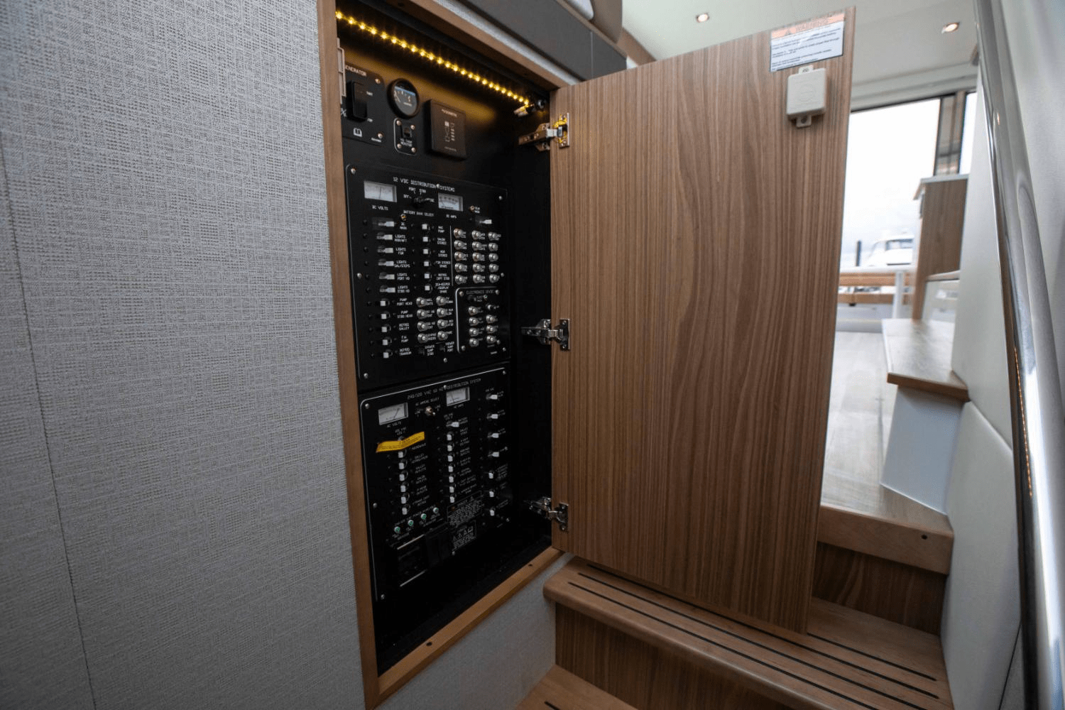 2025 Cruisers Yachts 46 Cantius Image Thumbnail #69