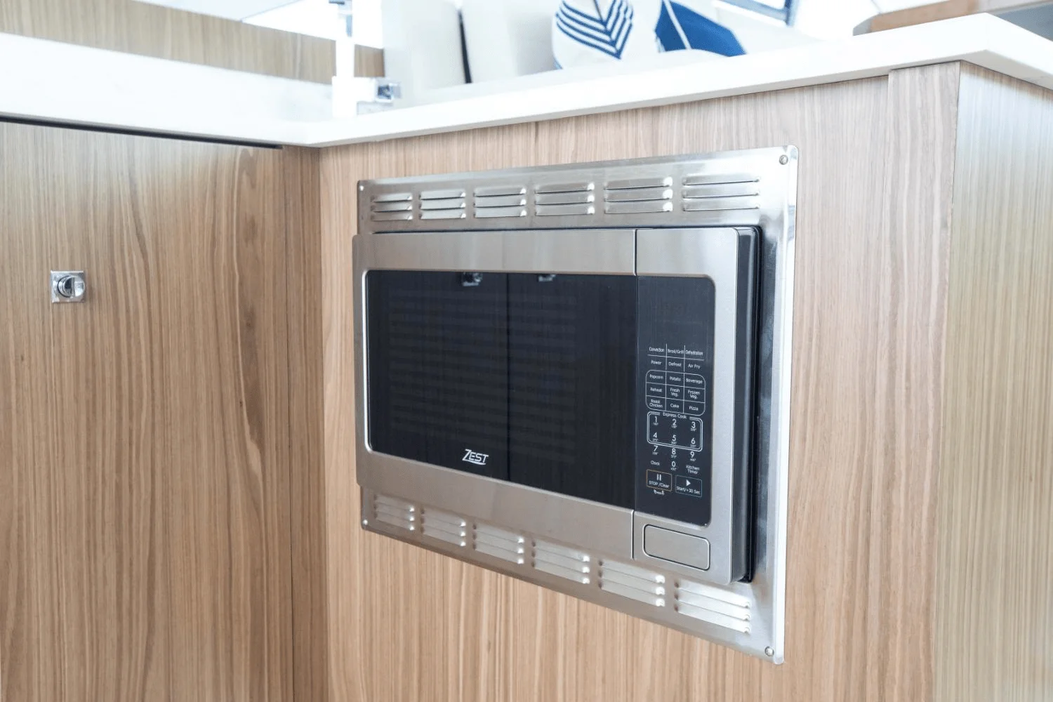 2025 Cruisers Yachts 46 Cantius Image Thumbnail #45