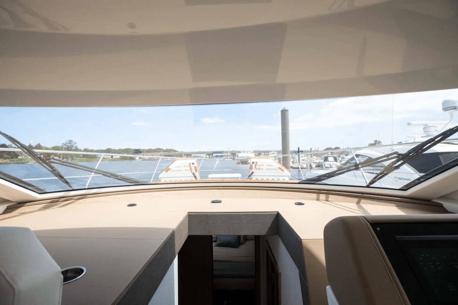 2025 Cruisers Yachts 46 Cantius Image Thumbnail #67