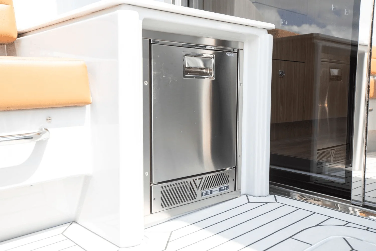 2025 Cruisers Yachts 46 Cantius Image Thumbnail #32