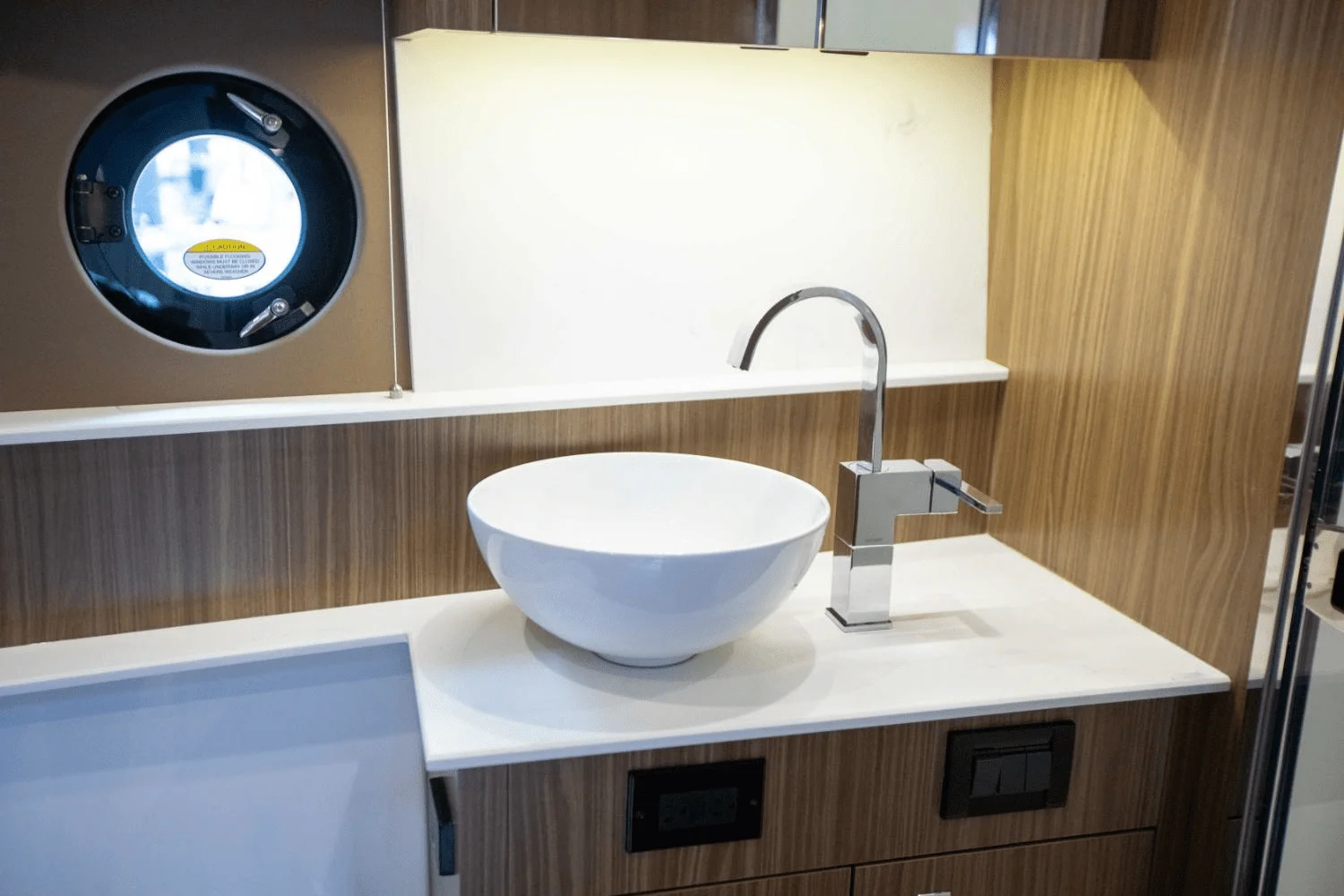 2025 Cruisers Yachts 46 Cantius Image Thumbnail #78