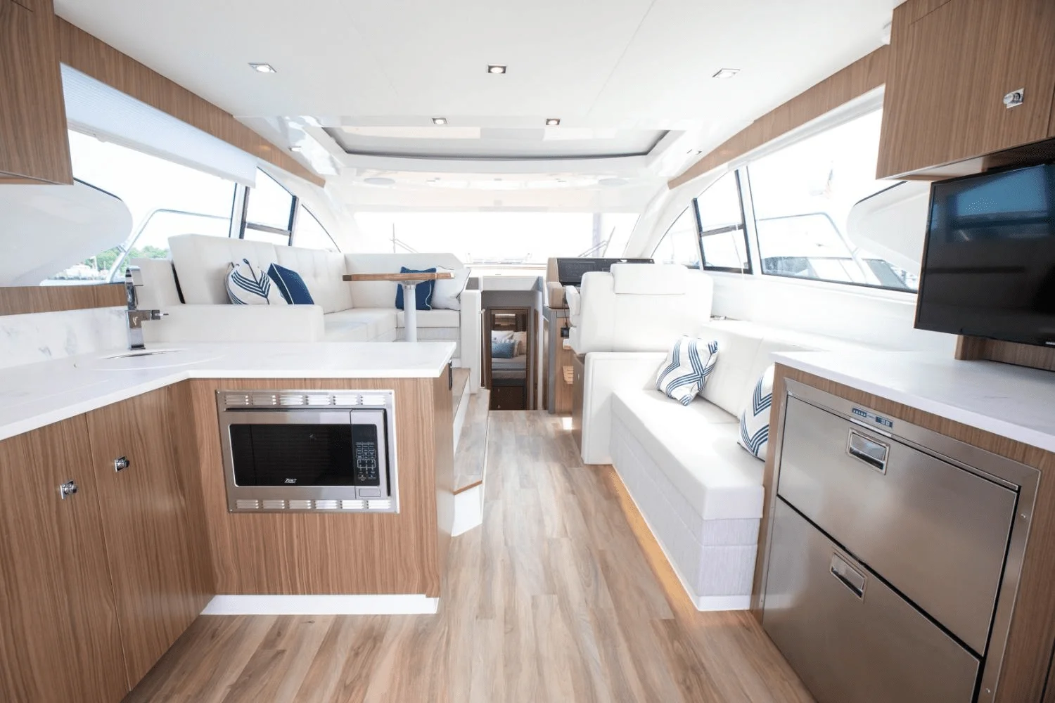 2025 Cruisers Yachts 46 Cantius Image Thumbnail #40