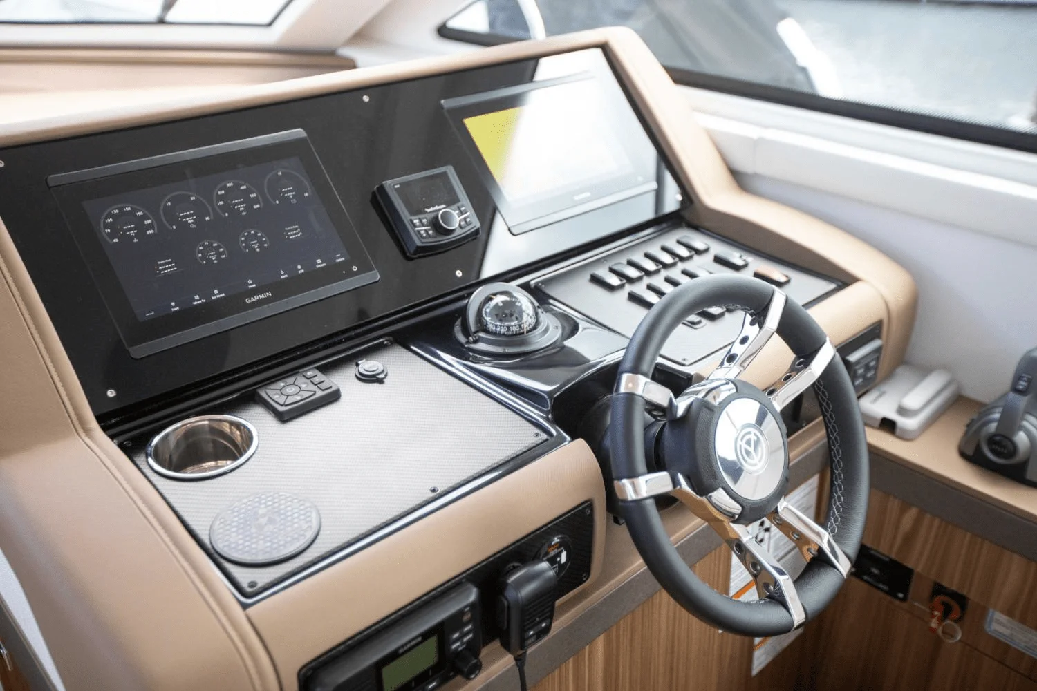 2025 Cruisers Yachts 46 Cantius Image Thumbnail #63