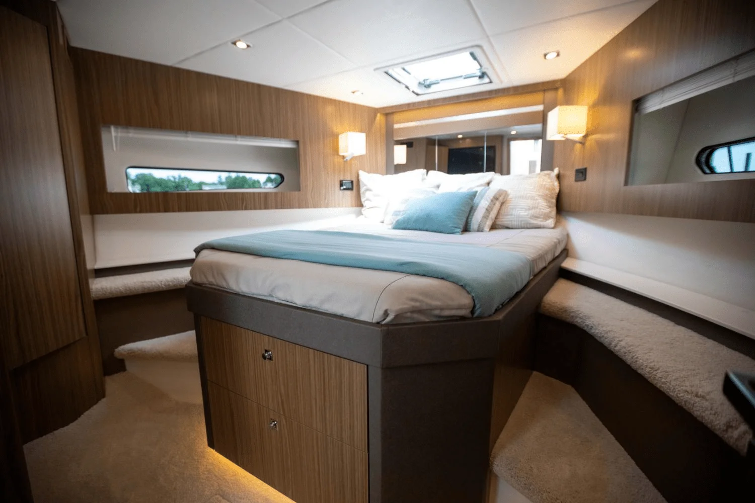 2025 Cruisers Yachts 46 Cantius Image Thumbnail #71