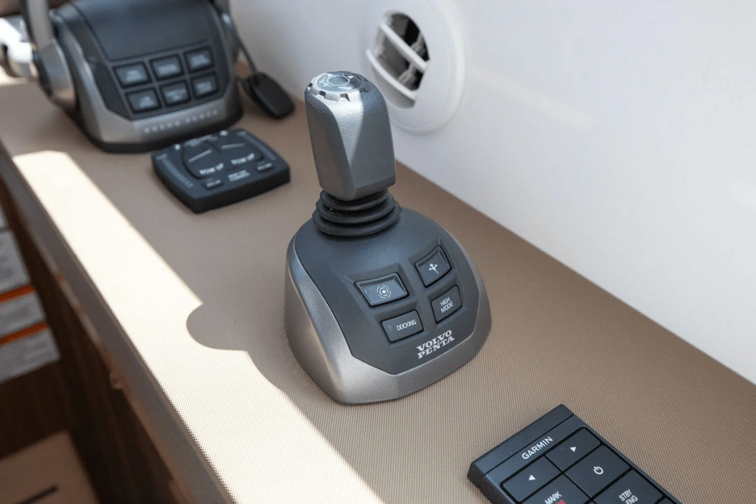 2025 Cruisers Yachts 46 Cantius Image Thumbnail #65