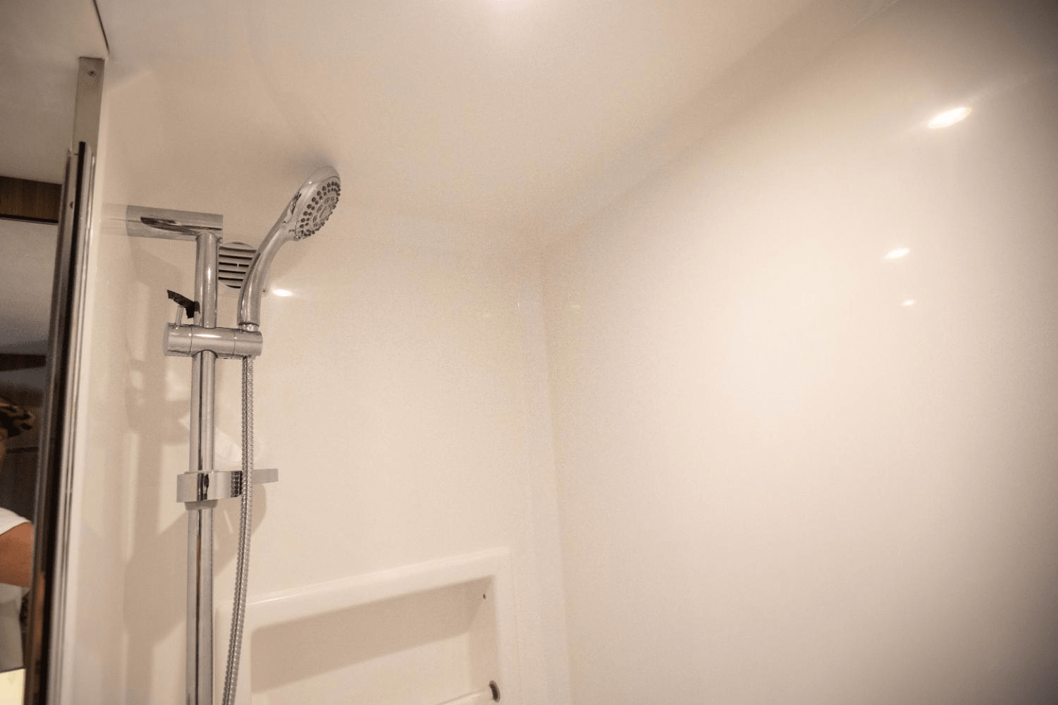 2025 Cruisers Yachts 46 Cantius Image Thumbnail #79