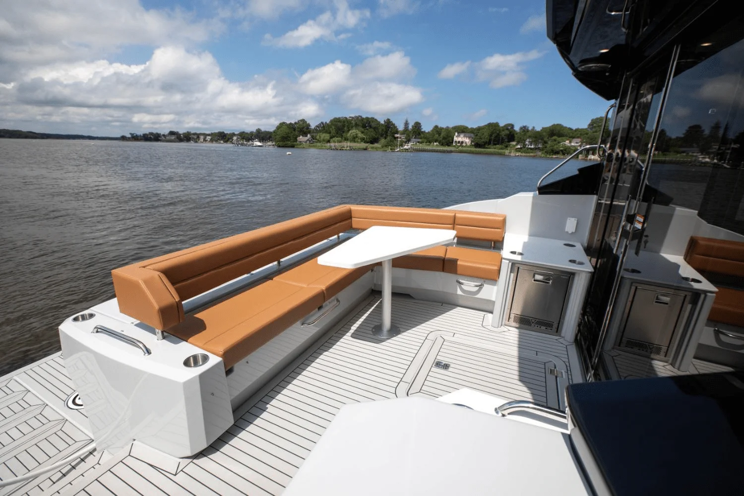 2025 Cruisers Yachts 46 Cantius Image Thumbnail #28