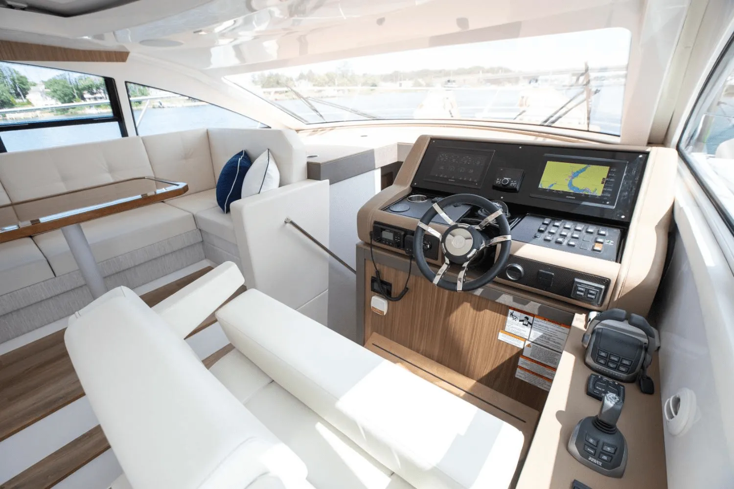 2025 Cruisers Yachts 46 Cantius Image Thumbnail #60