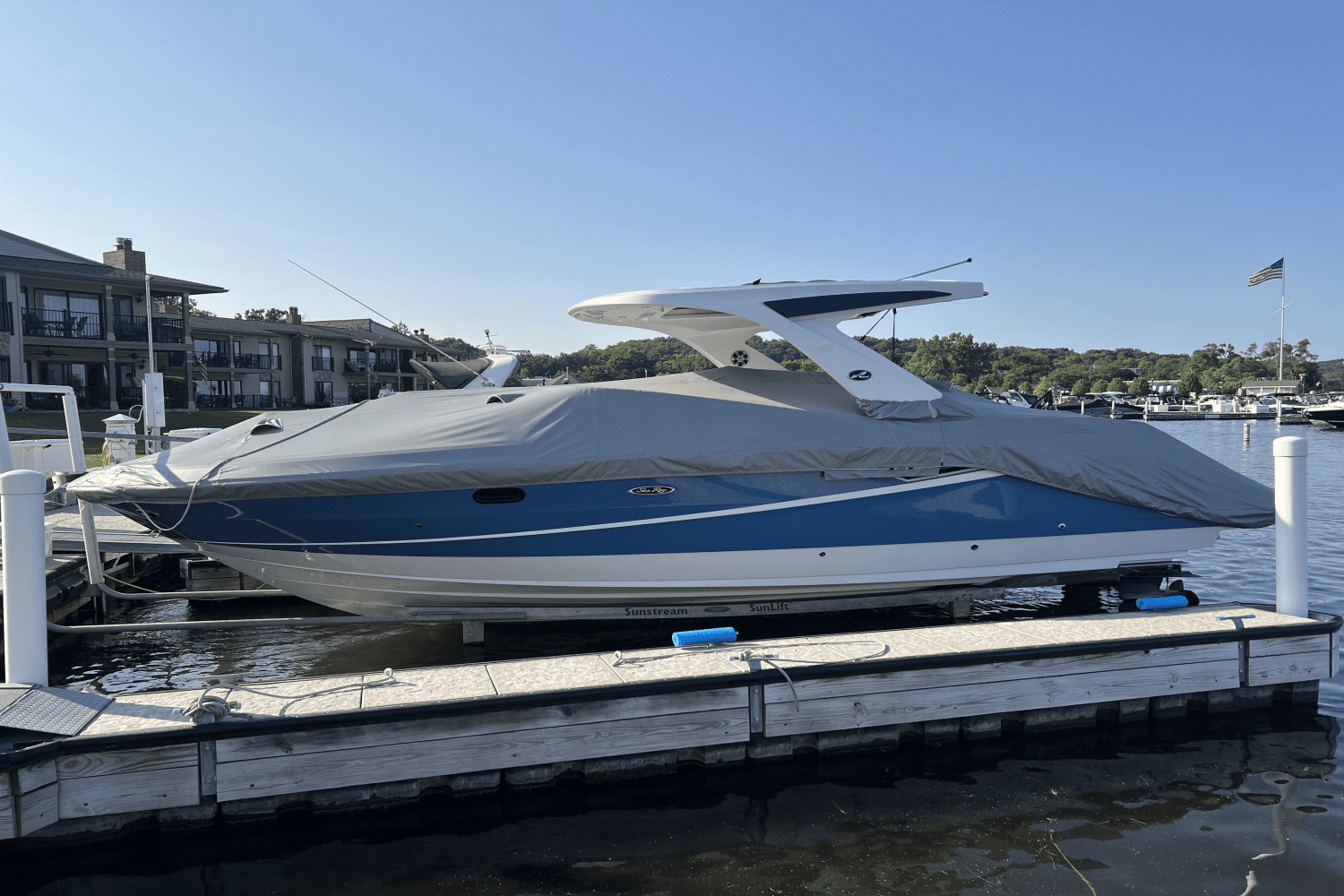 2023 Sea Ray 310 SLX Image Thumbnail #5