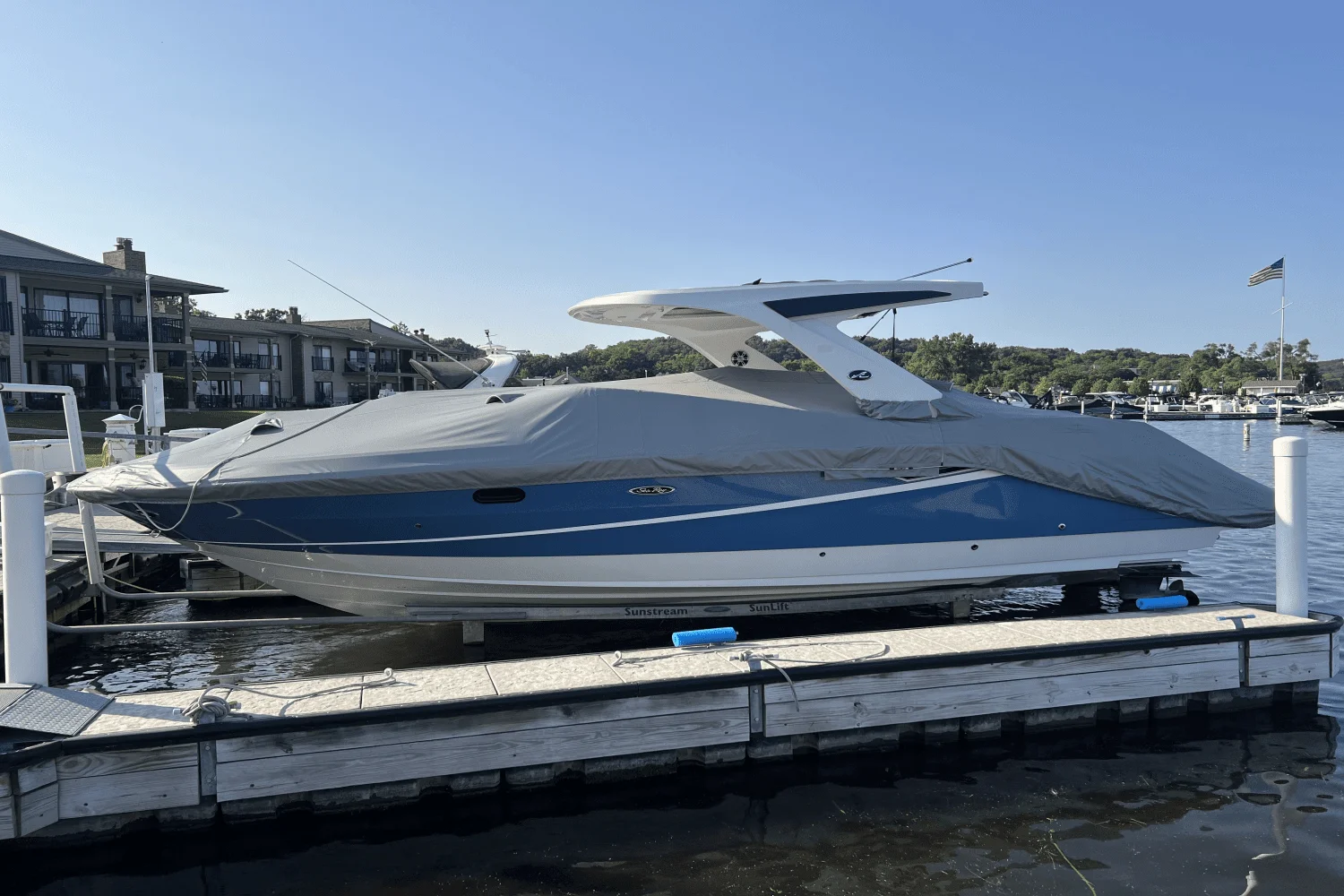 2023 Sea Ray 310 SLX Image Thumbnail #5