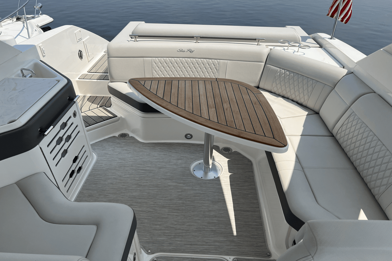 2023 Sea Ray 310 SLX Image Thumbnail #34