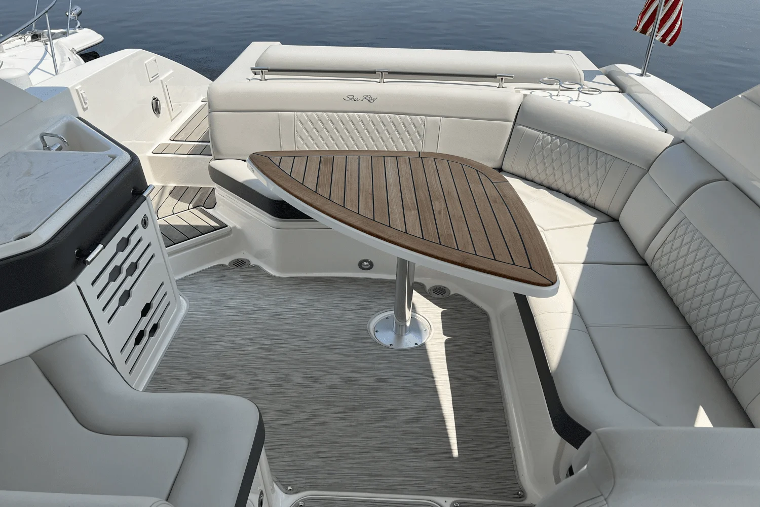 2023 Sea Ray 310 SLX Image Thumbnail #34