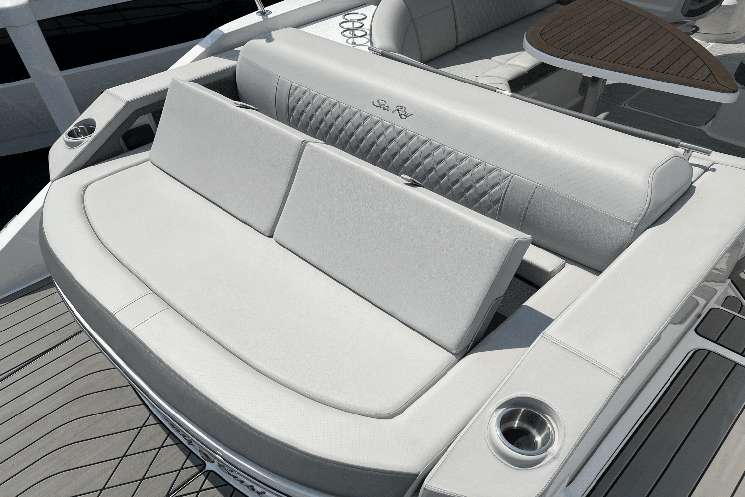 2023 Sea Ray 310 SLX Image Thumbnail #45