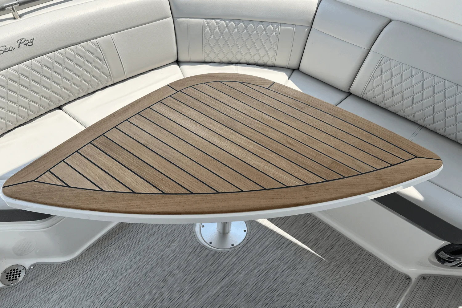 2023 Sea Ray 310 SLX Image Thumbnail #39