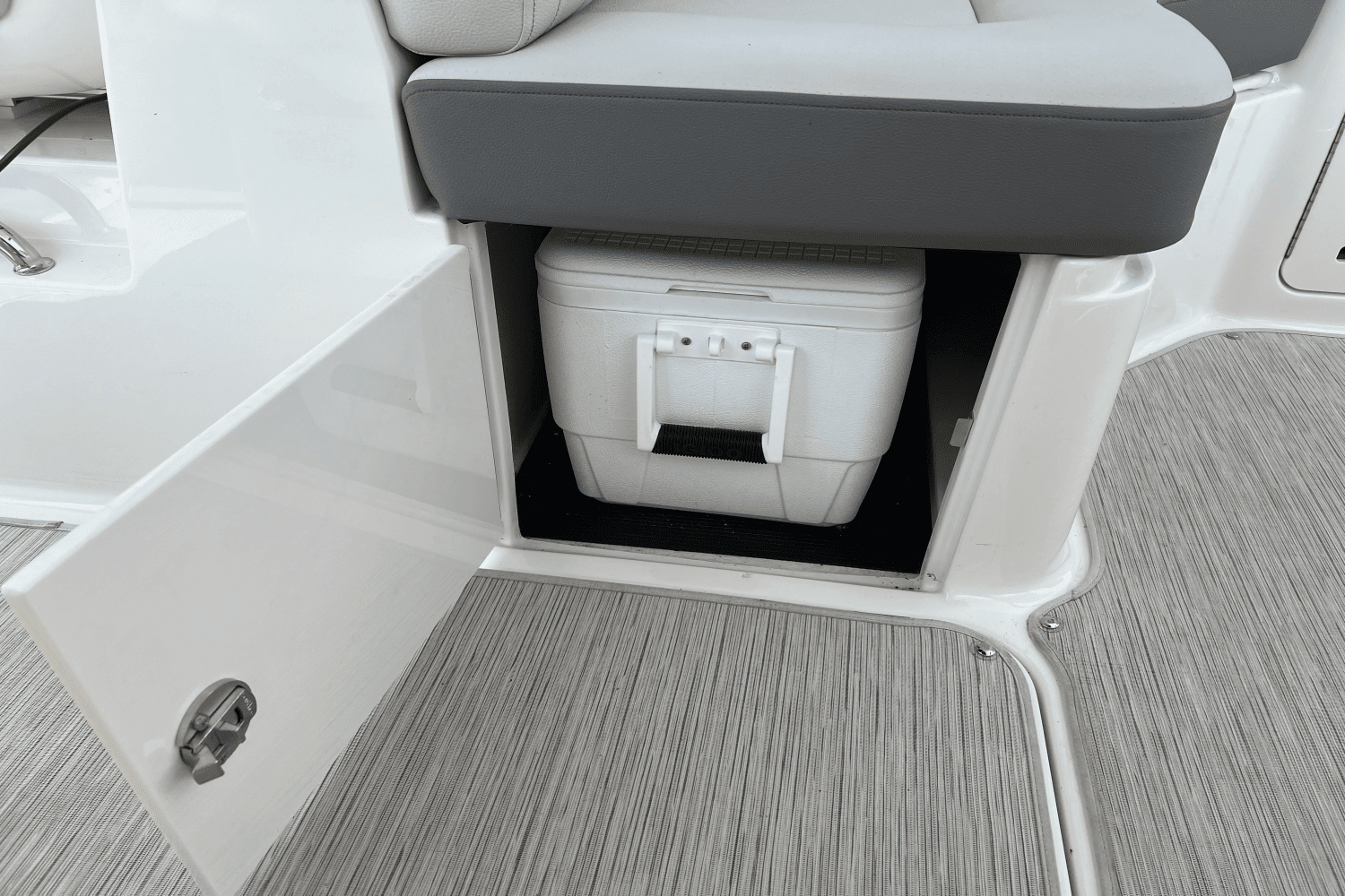 2023 Sea Ray 310 SLX Image Thumbnail #42