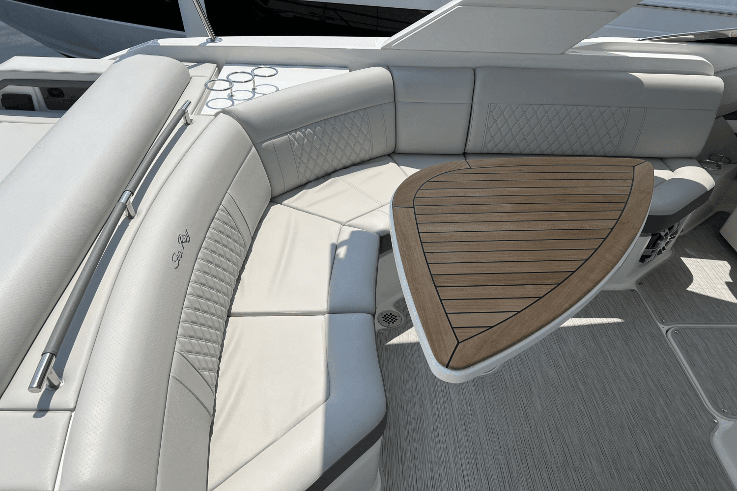 2023 Sea Ray 310 SLX Image Thumbnail #37