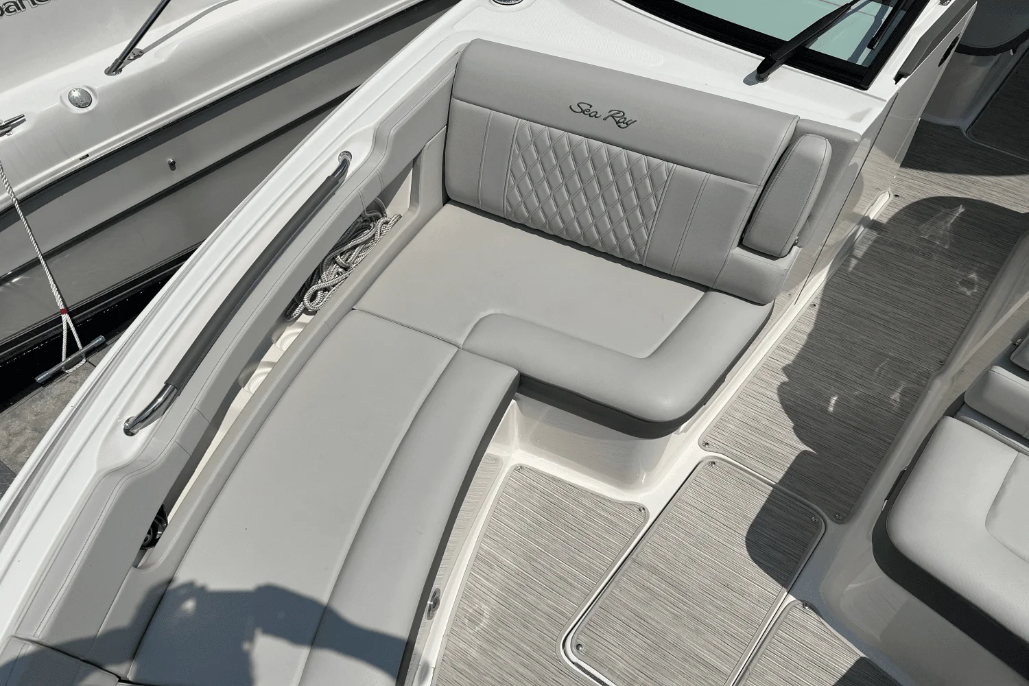 2023 Sea Ray 310 SLX Image Thumbnail #17