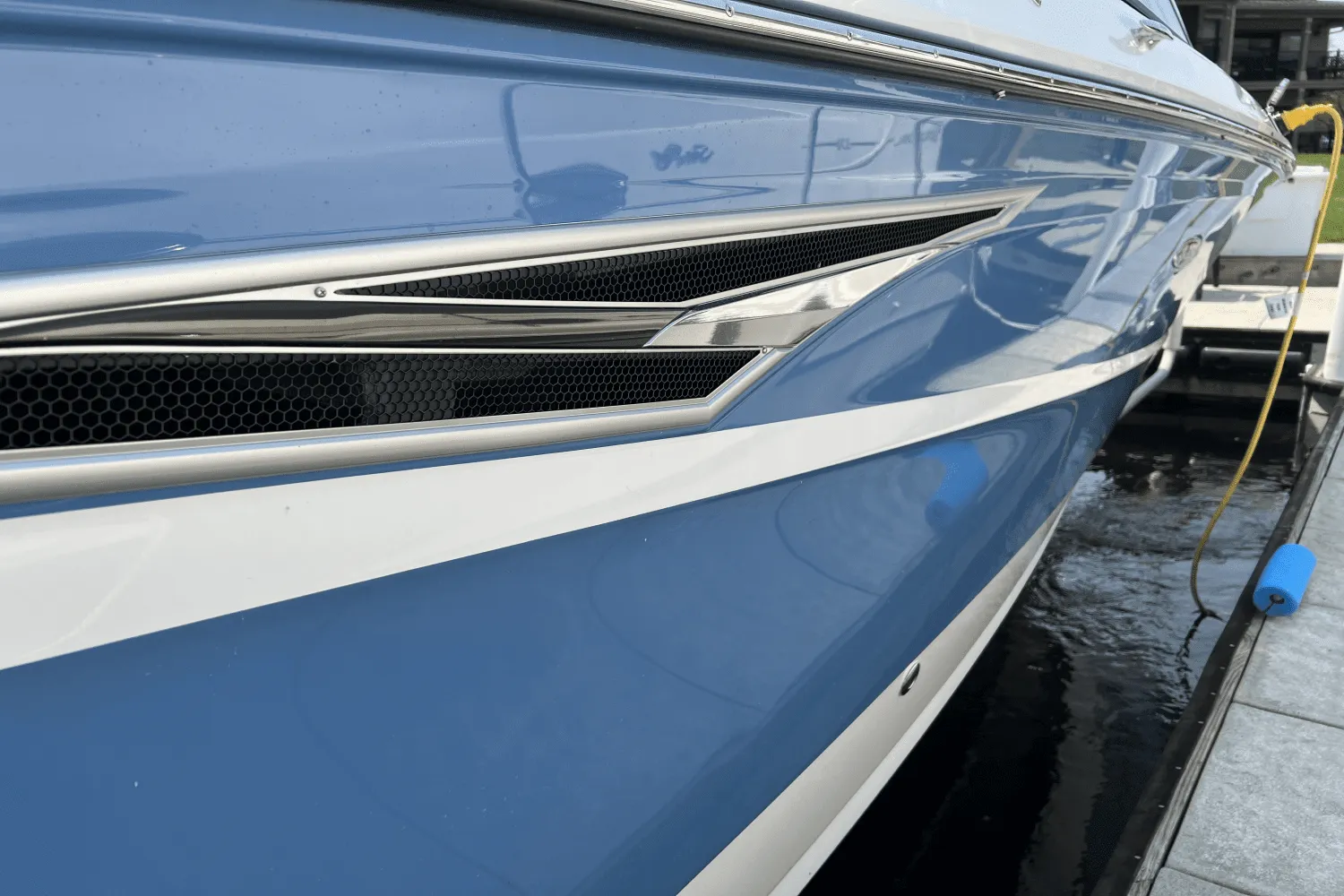 2023 Sea Ray 310 SLX Image Thumbnail #10