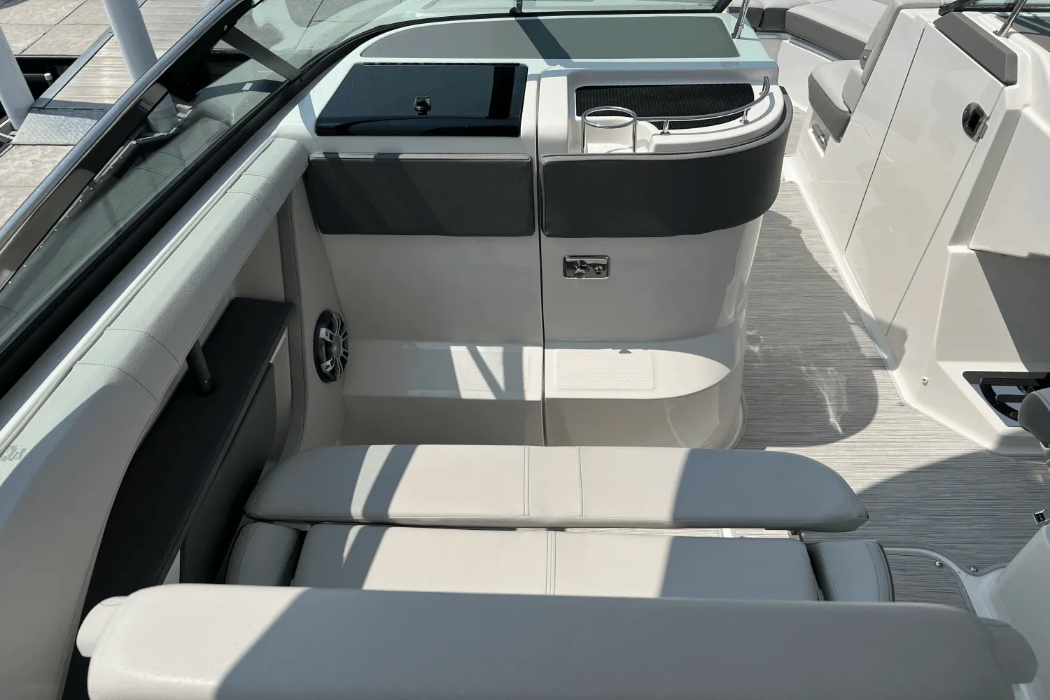 2023 Sea Ray 310 SLX Image Thumbnail #30