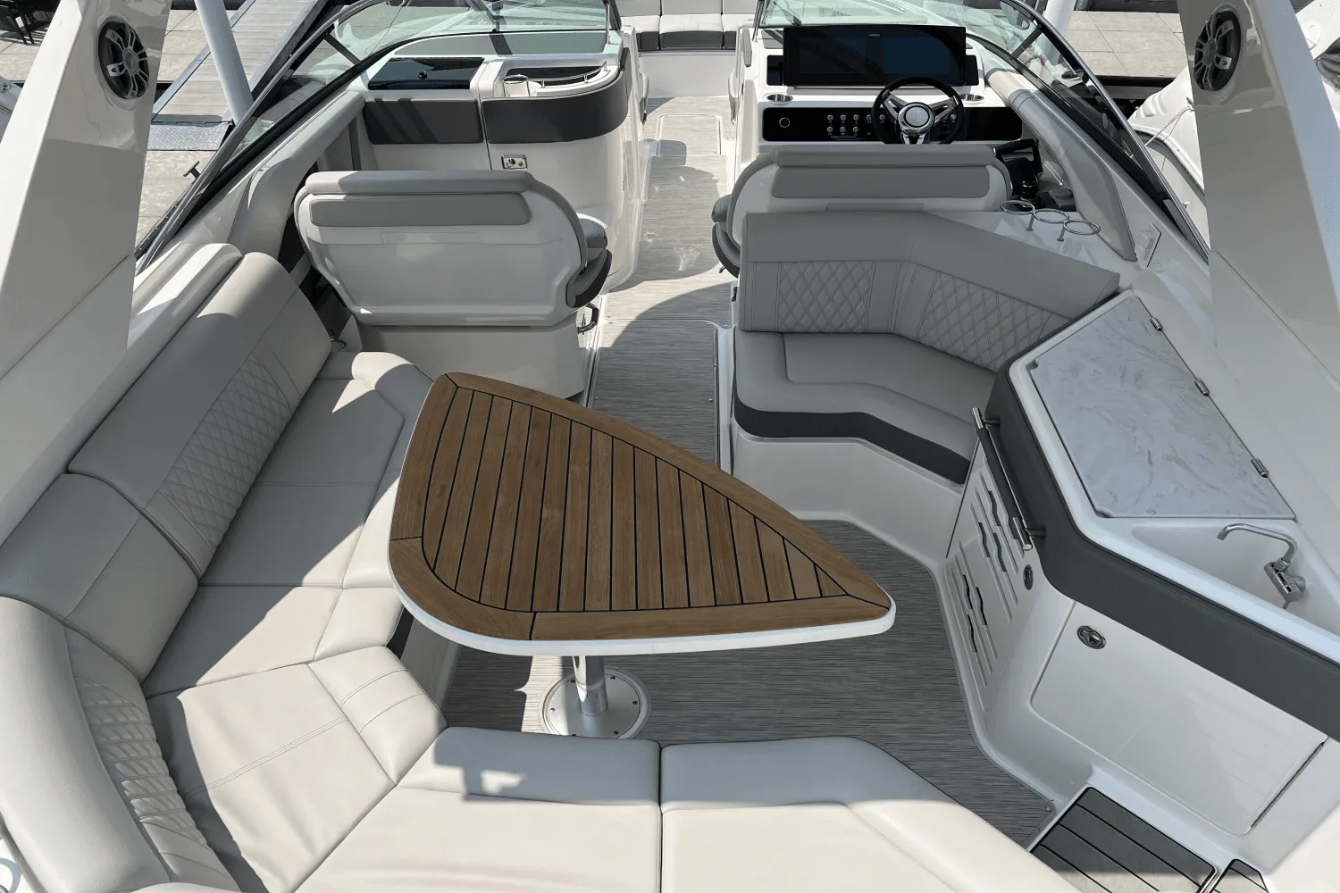 2023 Sea Ray 310 SLX Image Thumbnail #35