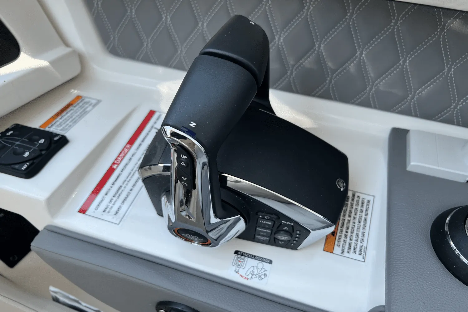 2023 Sea Ray 310 SLX Image Thumbnail #26