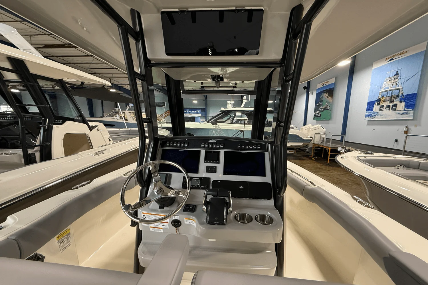 2026 Boston Whaler 250 Outrage Image Thumbnail #7