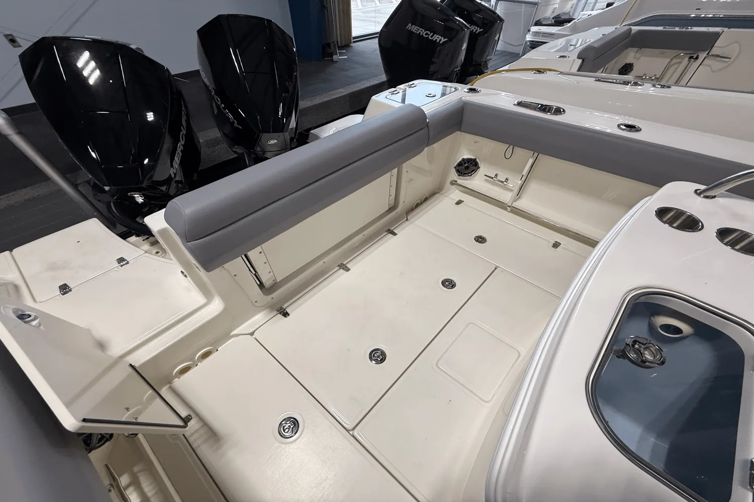 2026 Boston Whaler 250 Outrage Image Thumbnail #4