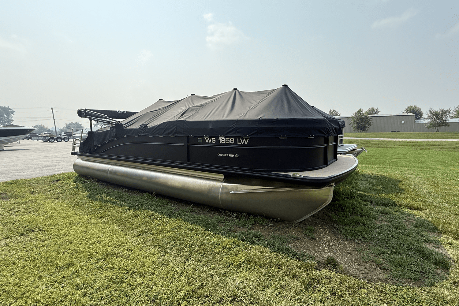 2005 Skeeter Products Zx Series ZX 225(*) Standard Equipment, Boat