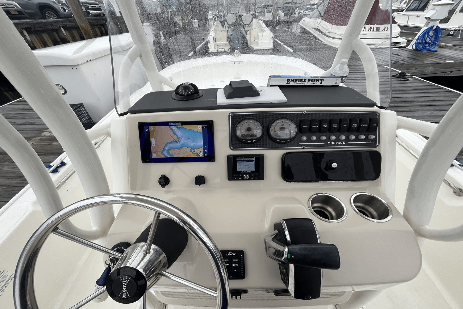 2023 Boston Whaler 210 MONTAUK Image Thumbnail #14