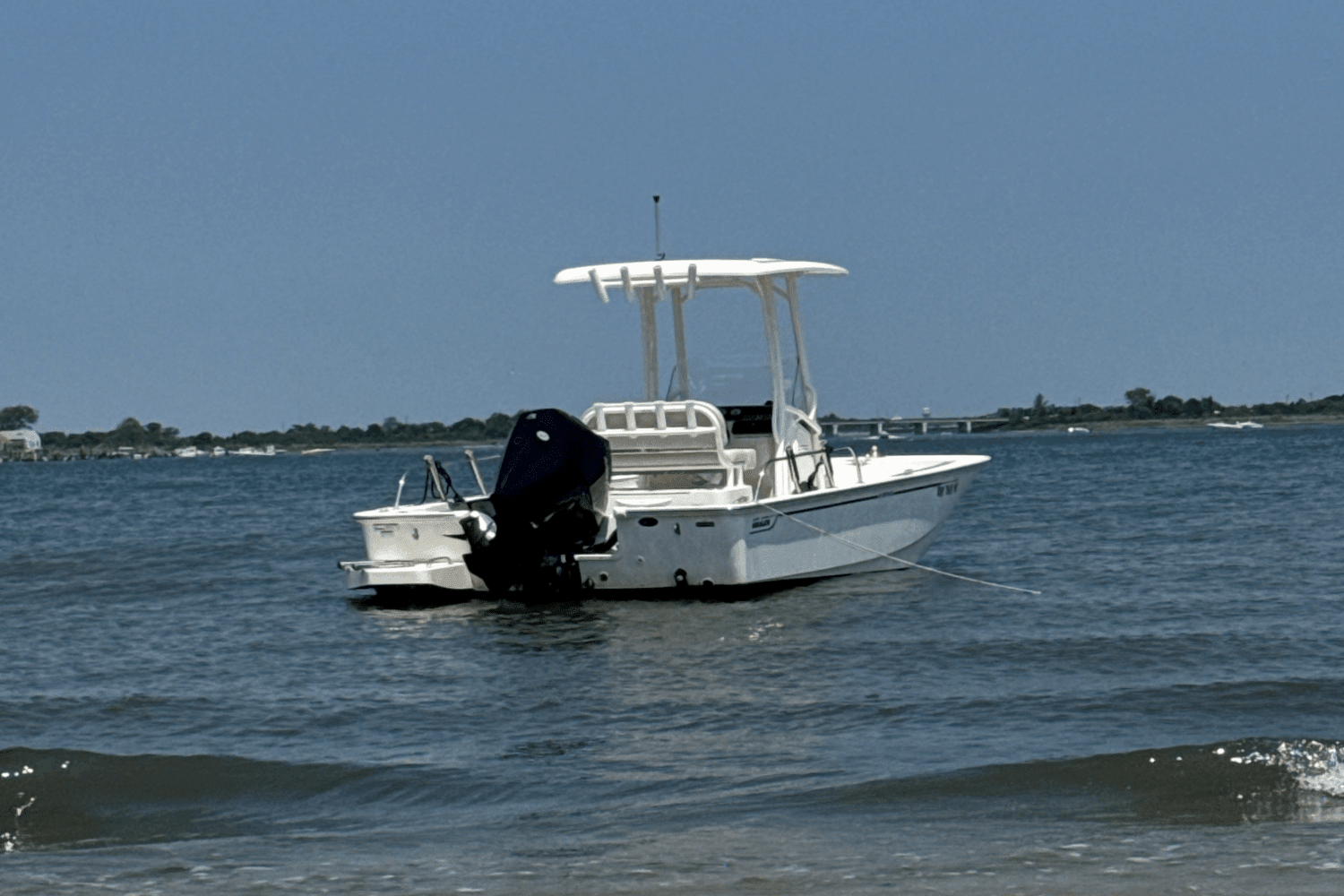 2023 Boston Whaler 210 MONTAUK Image Thumbnail #1
