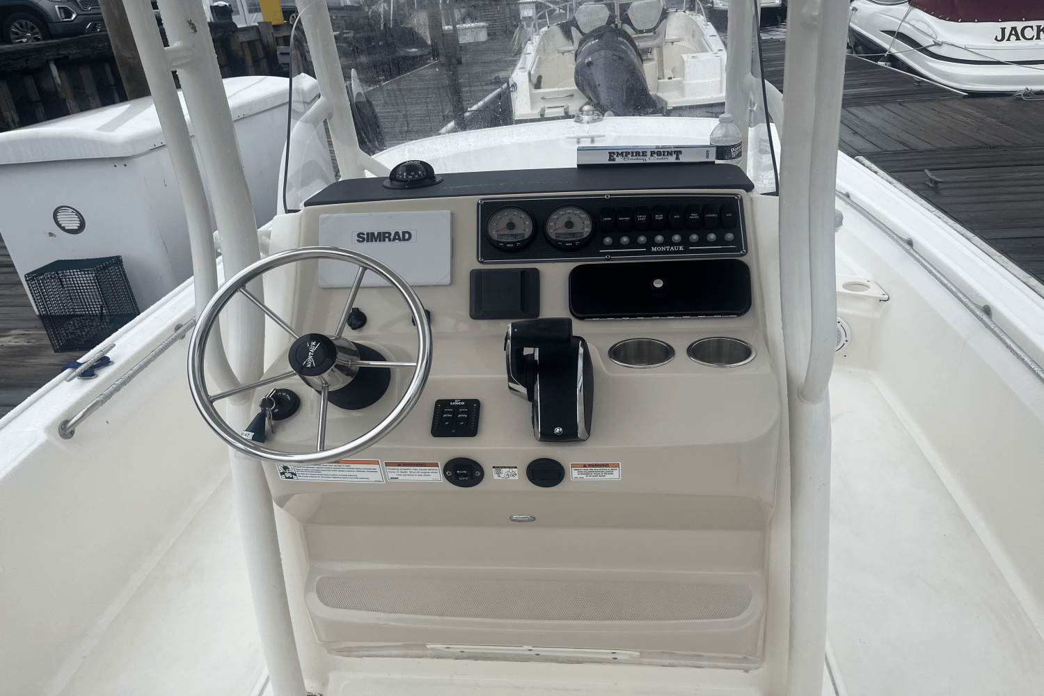 2023 Boston Whaler 210 MONTAUK Image Thumbnail #13