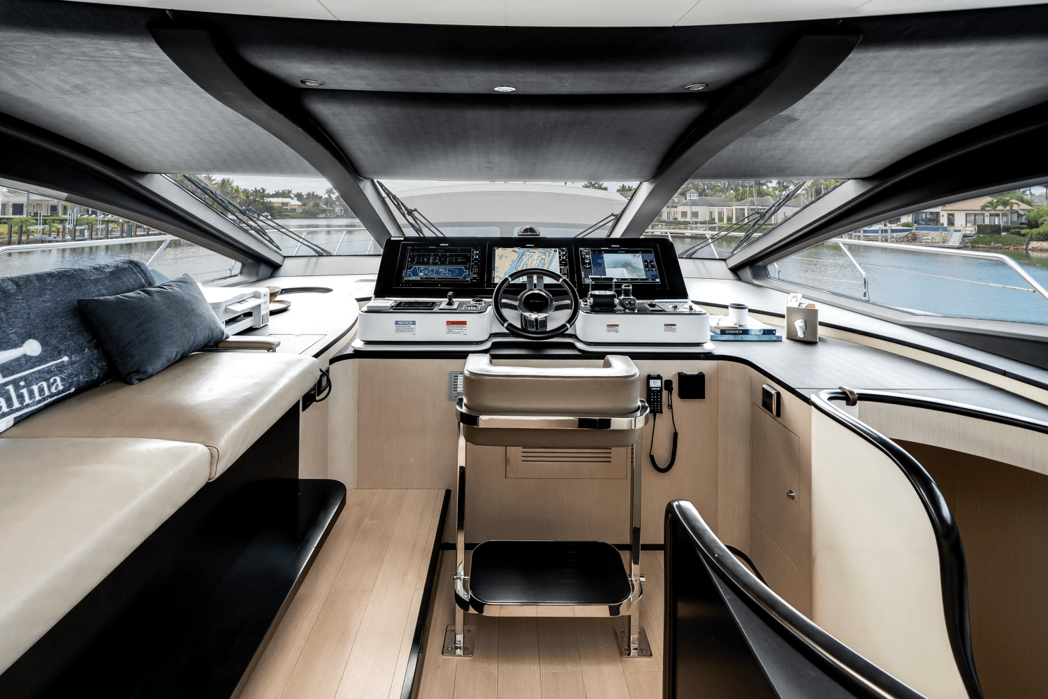 2024 Azimut 27 METRI Image Thumbnail #51