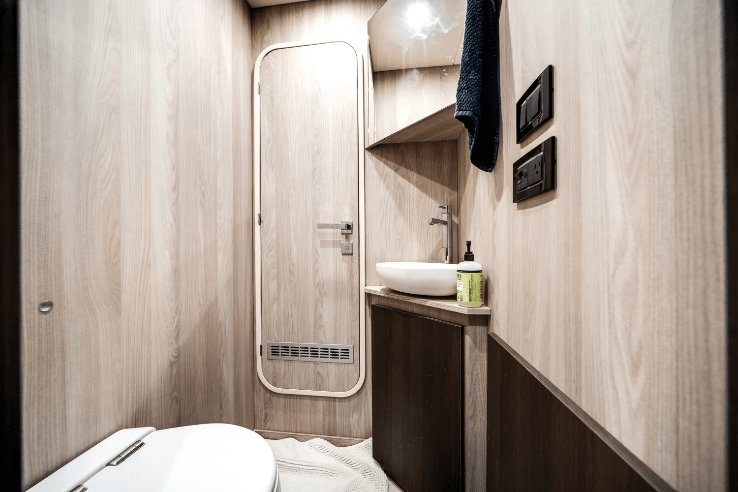 2024 Azimut 27 METRI Image Thumbnail #79