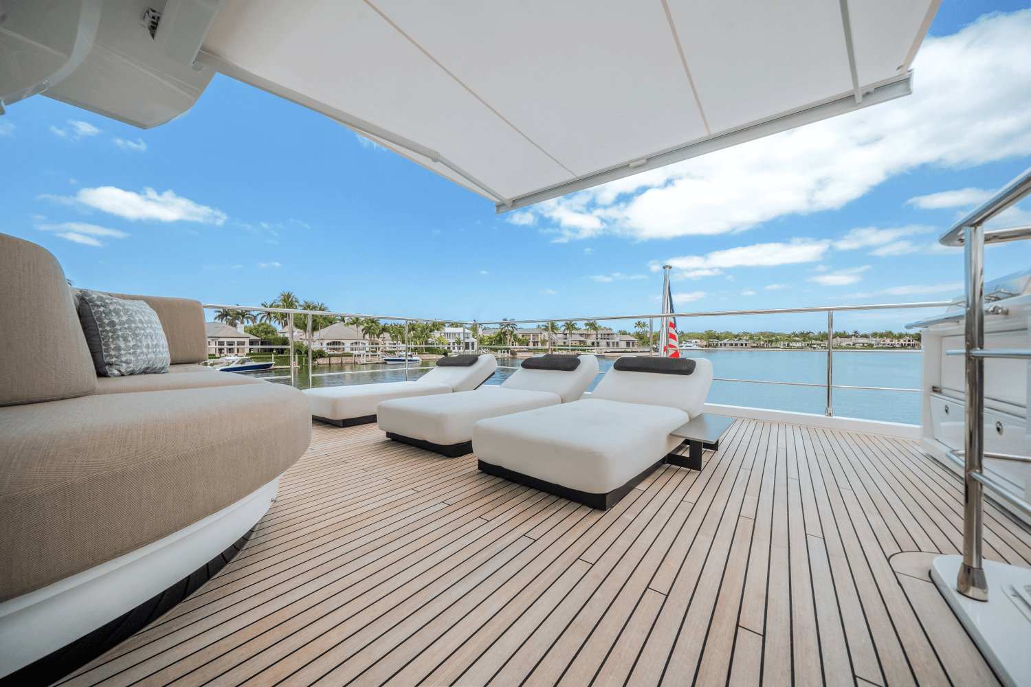 2024 Azimut 27 METRI Image Thumbnail #25