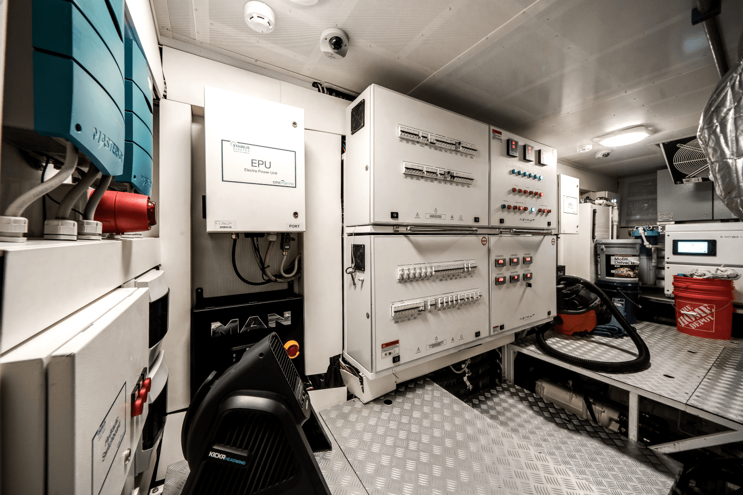 2024 Azimut 27 METRI Image Thumbnail #70