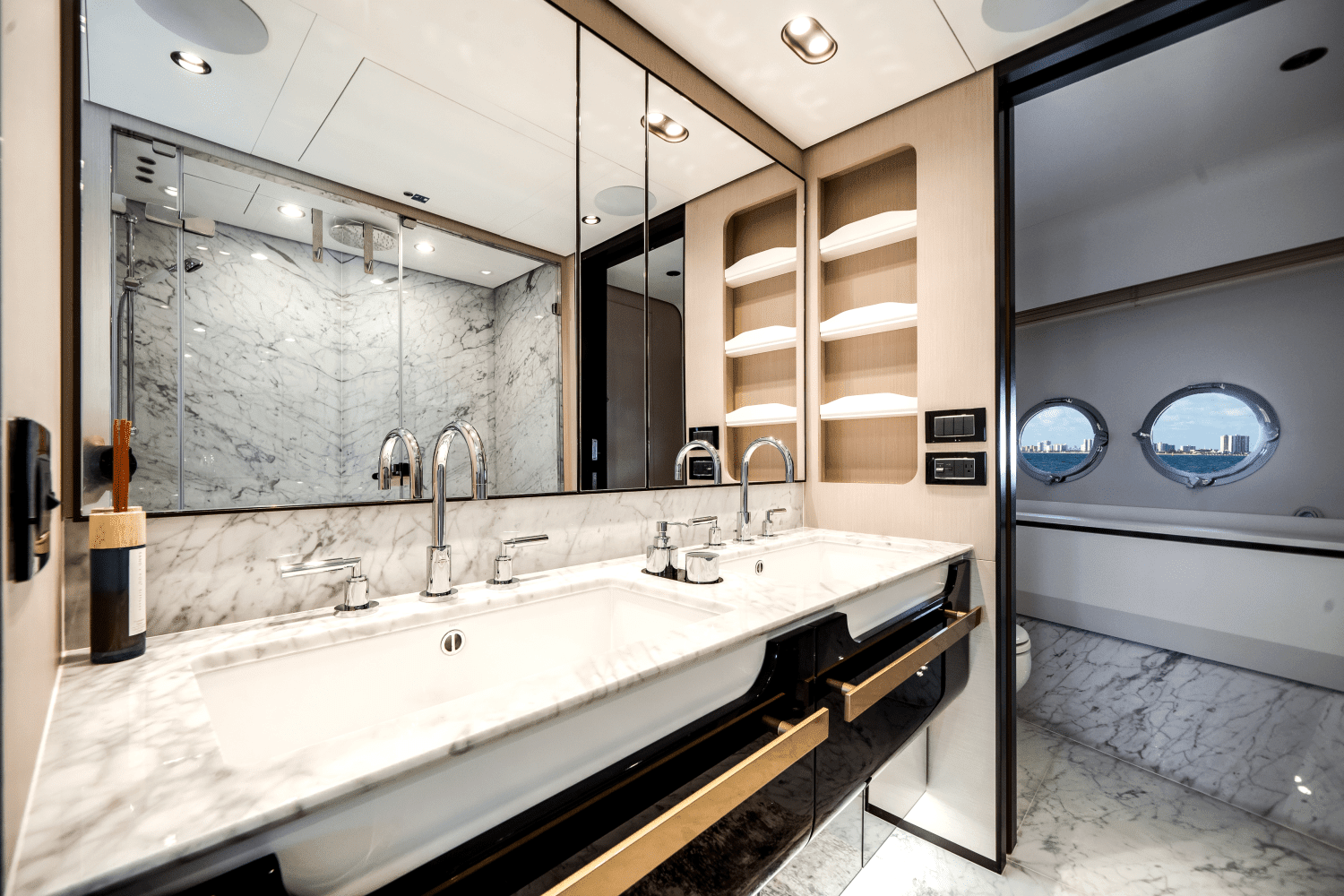 2024 Azimut 27 METRI Image Thumbnail #48