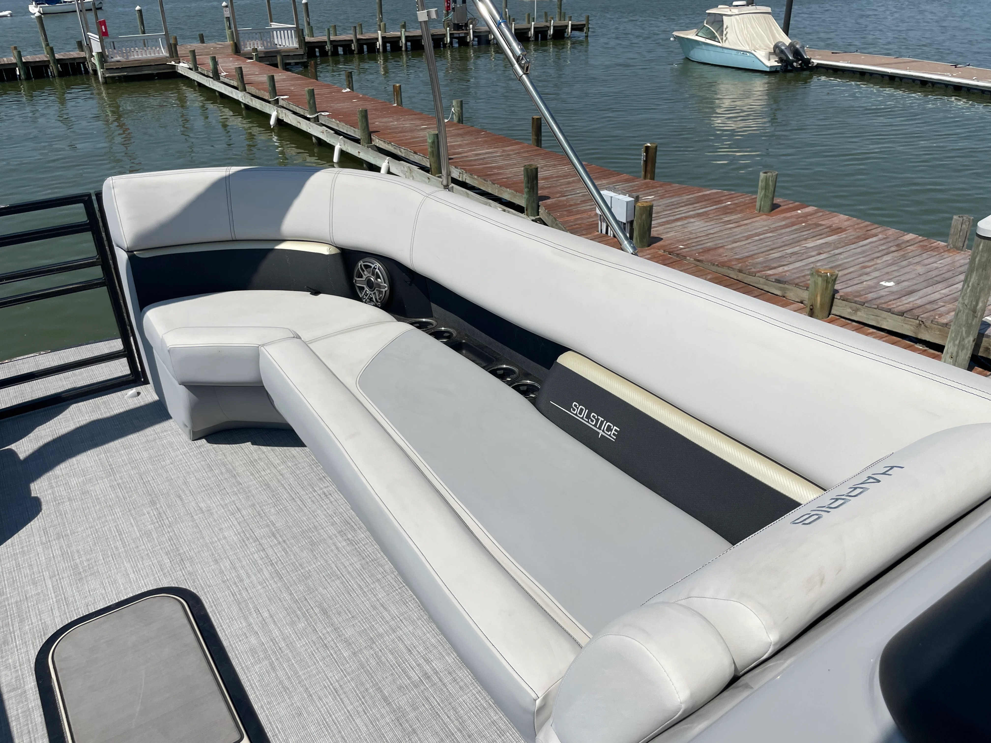 2023 Harris 250 SOLSTICE Image Thumbnail #10