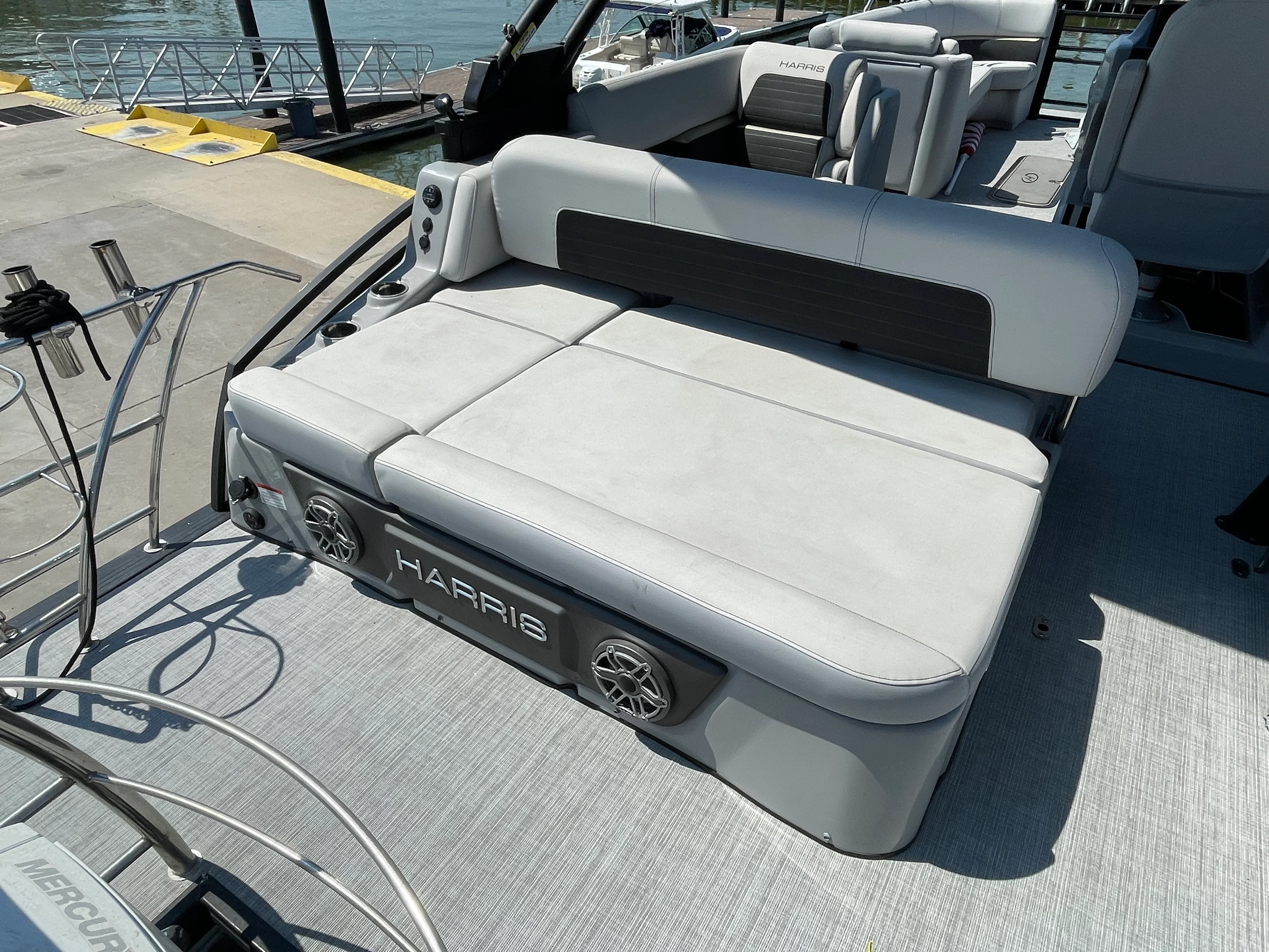 2023 Harris 250 SOLSTICE Image Thumbnail #5