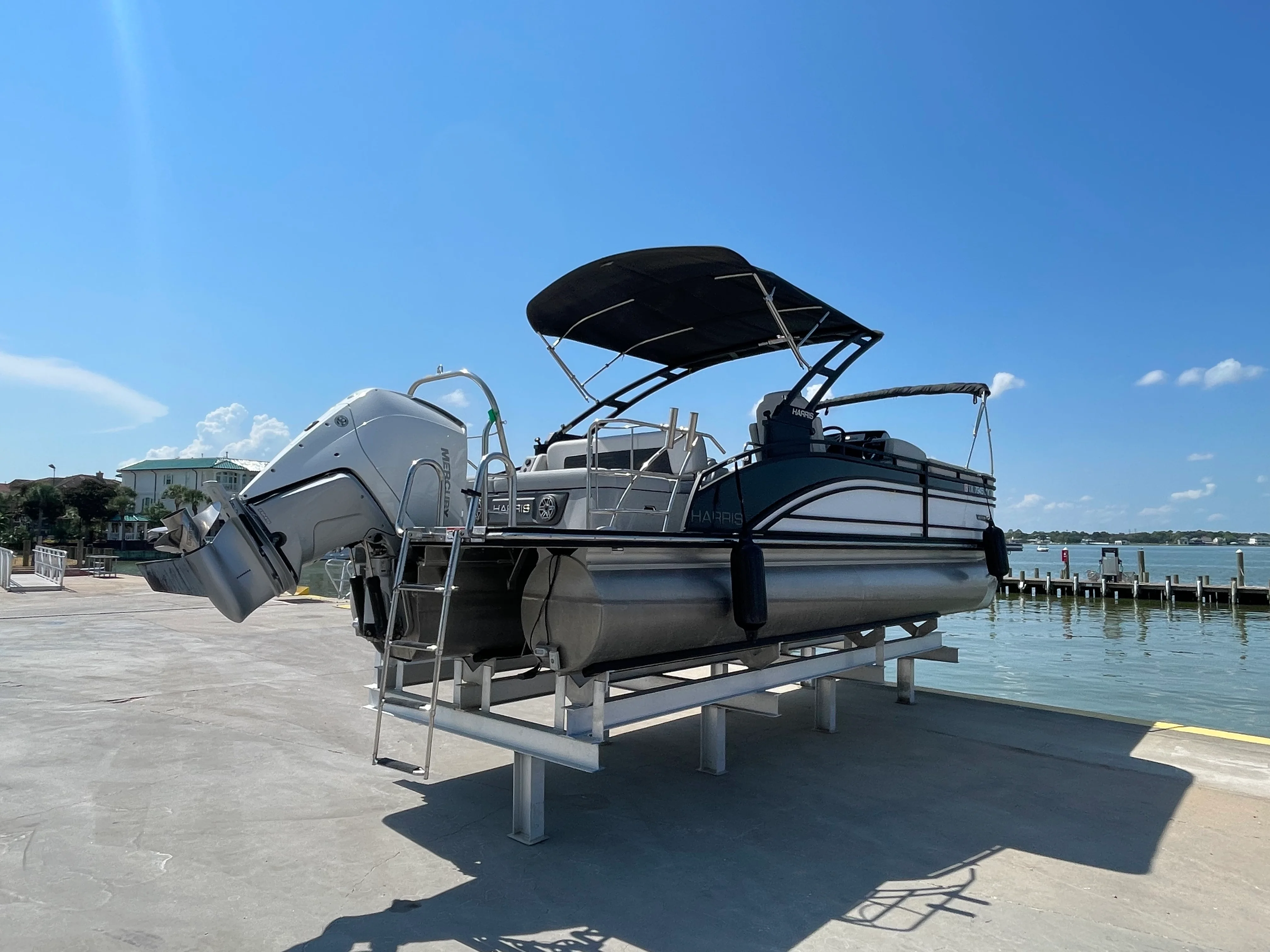 2023 Harris 250 SOLSTICE Image Thumbnail #2