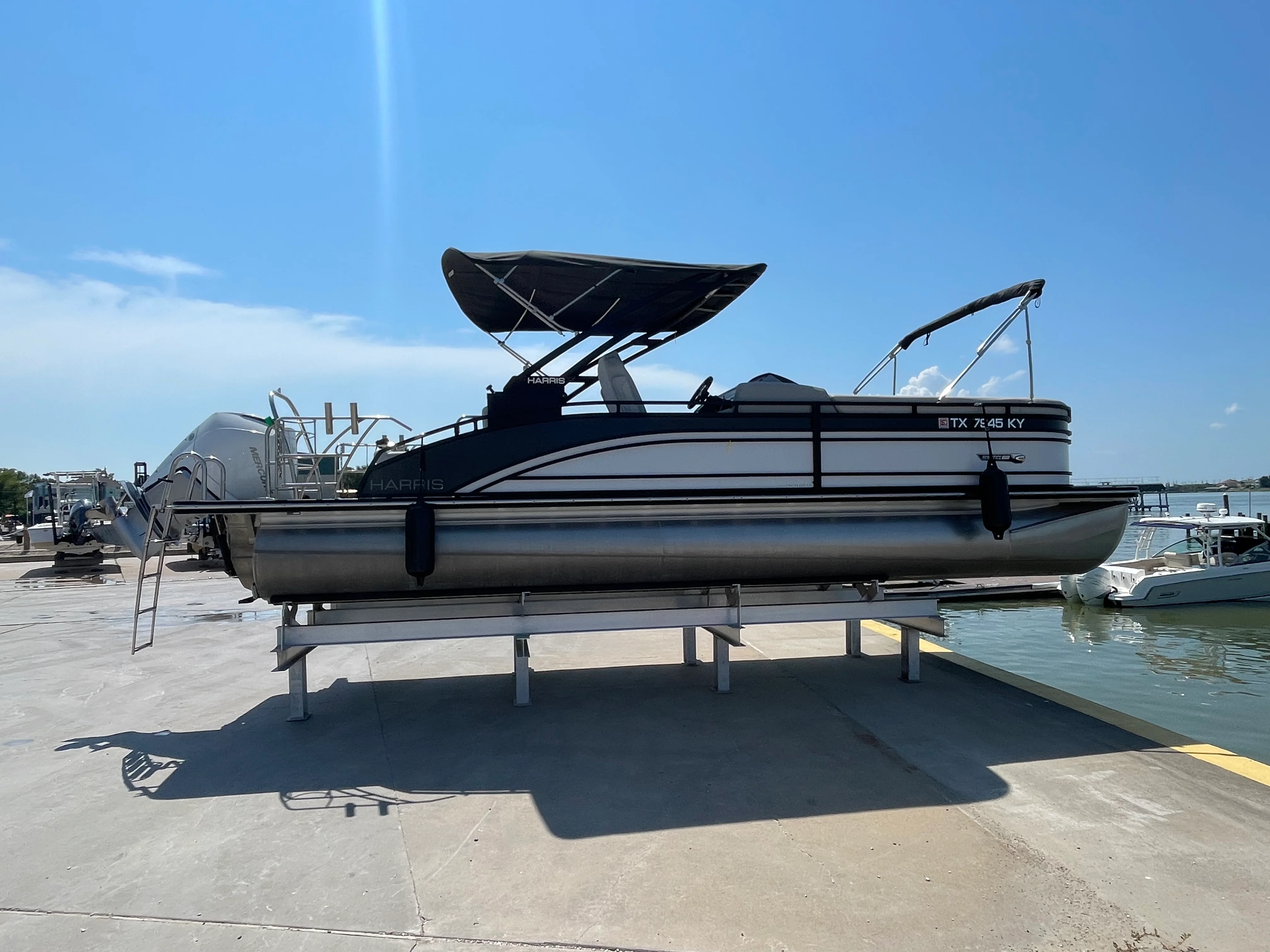 2023 Harris 250 SOLSTICE Image Thumbnail #1