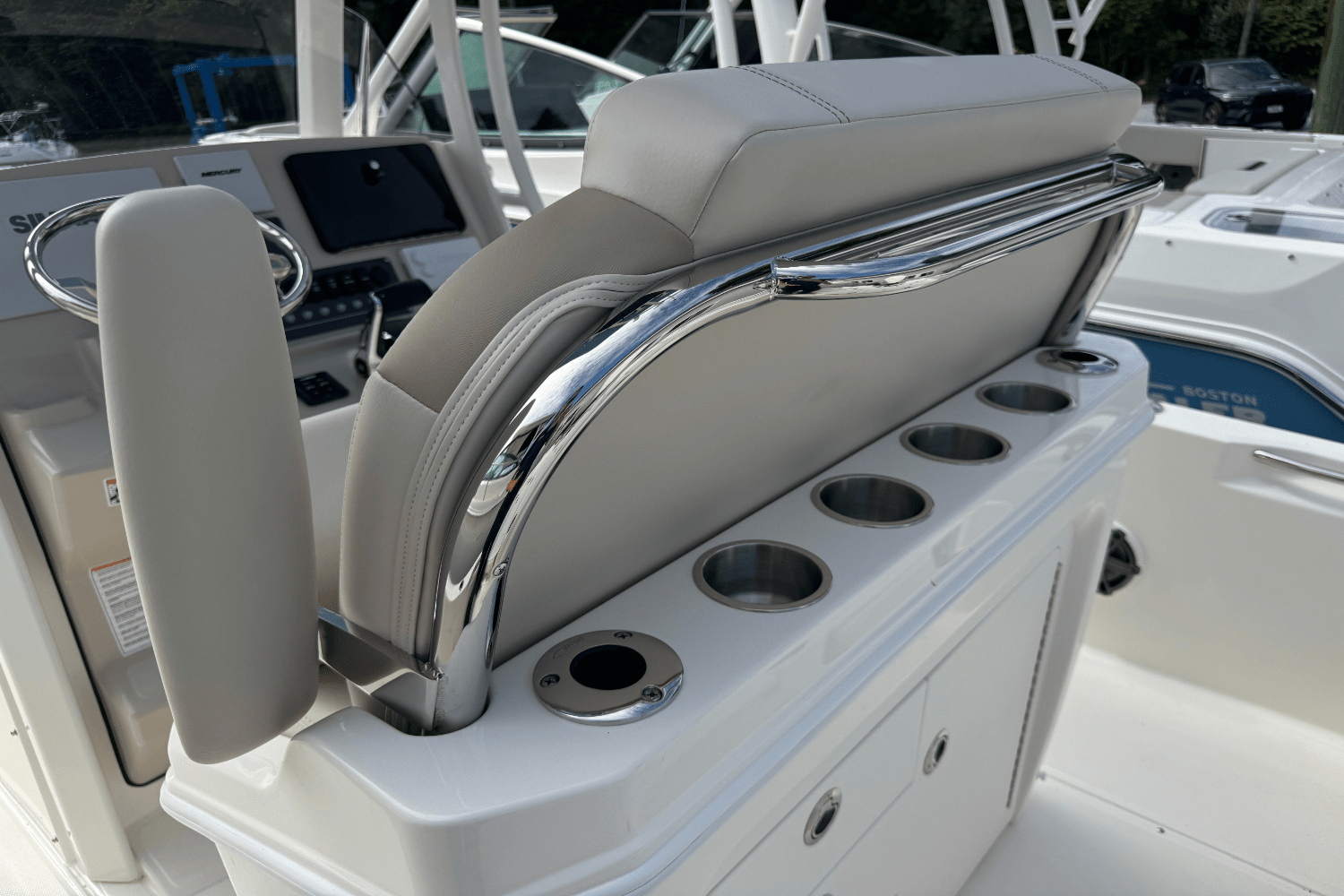 2026 Boston Whaler 250 Dauntless Image Thumbnail #16