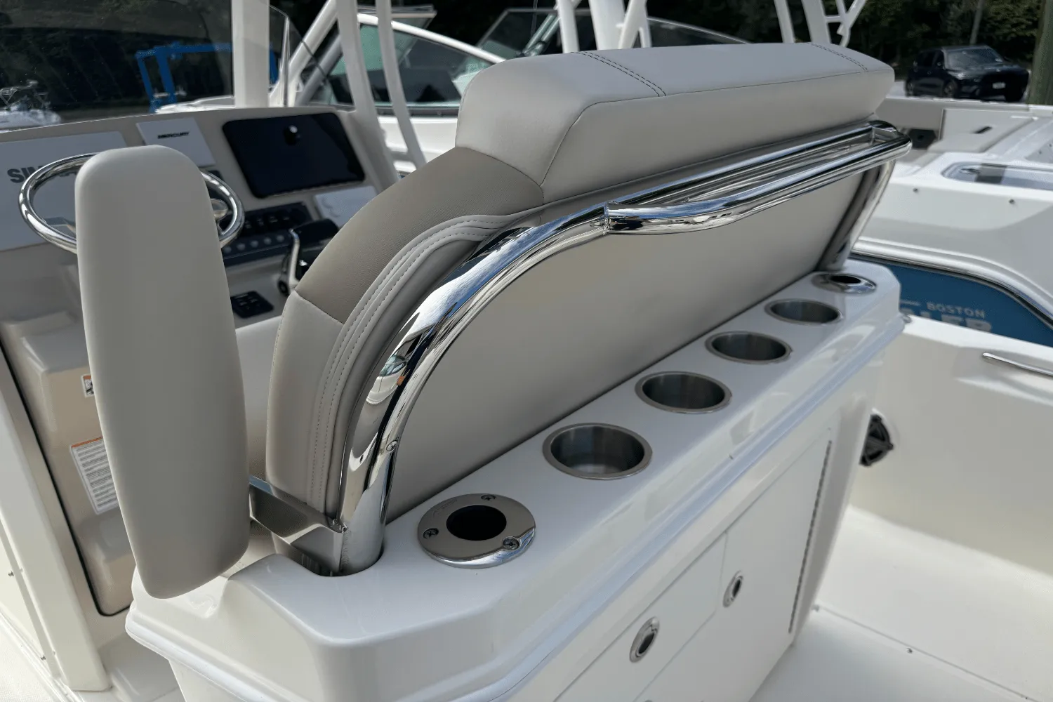 2026 Boston Whaler 250 Dauntless Image Thumbnail #16