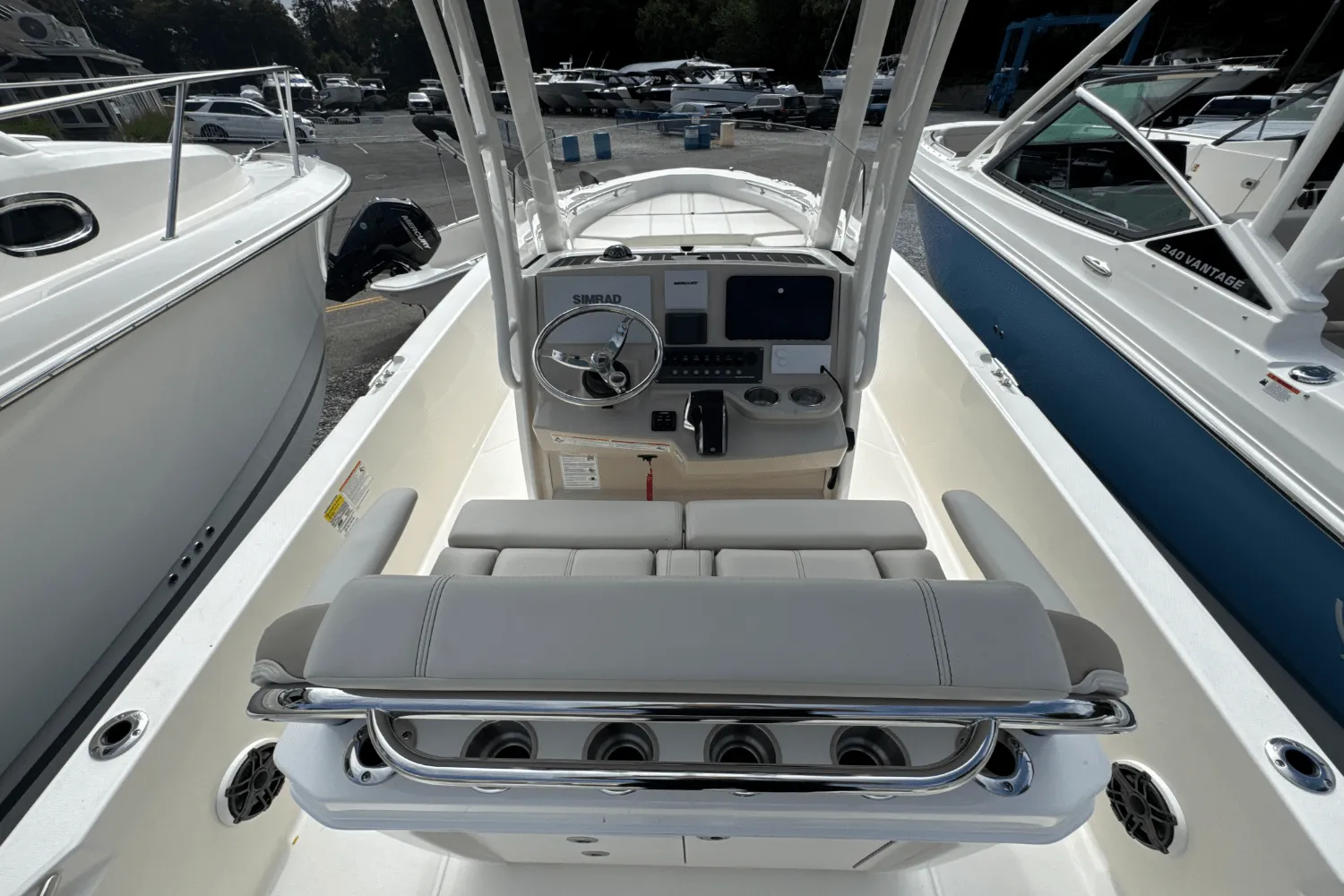 2026 Boston Whaler 250 Dauntless Image Thumbnail #19