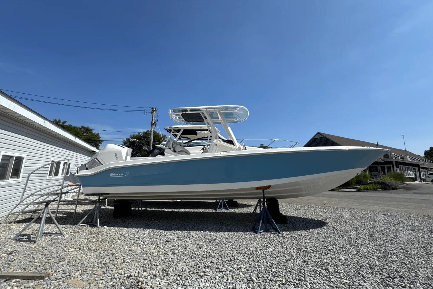 2026 Boston Whaler 250 Dauntless Image Thumbnail #1