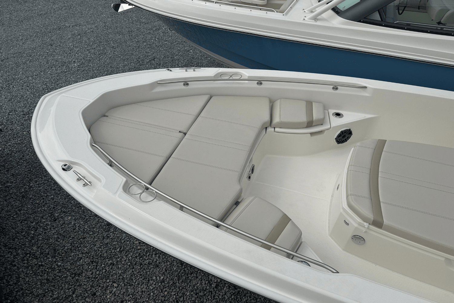 2026 Boston Whaler 250 Dauntless Image Thumbnail #29