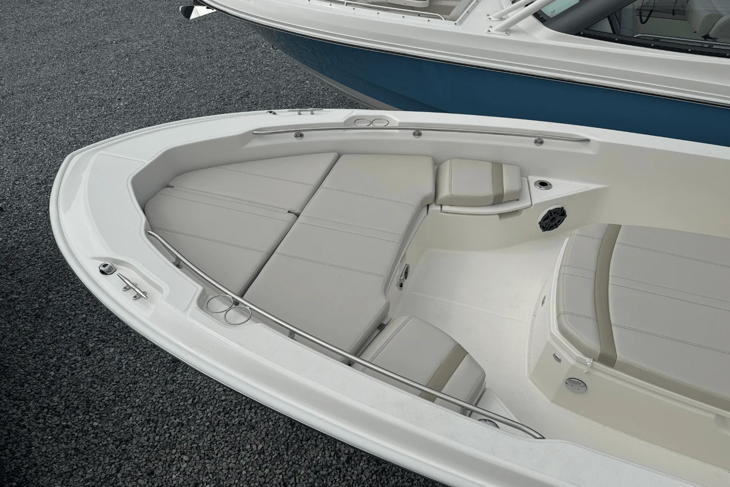 2026 Boston Whaler 250 Dauntless Image Thumbnail #29